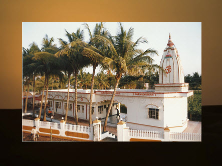 मंदिरे - Temples